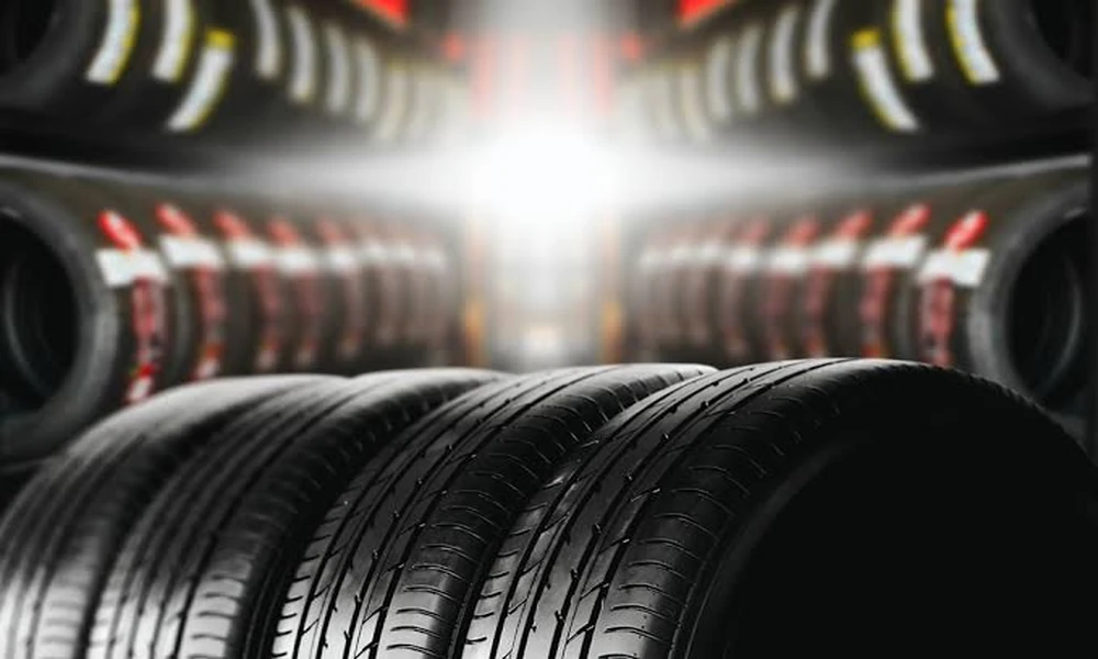 Which Tyre Brand Do Delivery Riders Actually Trust for Mileage & Durability?